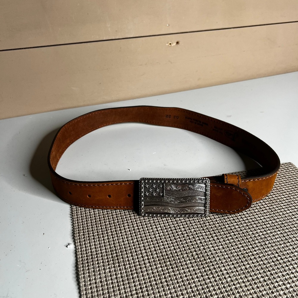 Justin Mens Brown Leather Western Belt‎ American Flag Buckle 32 C12685 Cognac